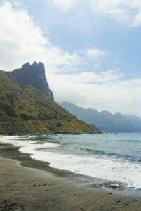 Sicht auf das Anaga Gebirge vom Strand
