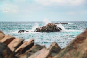 Felsen im Wasser